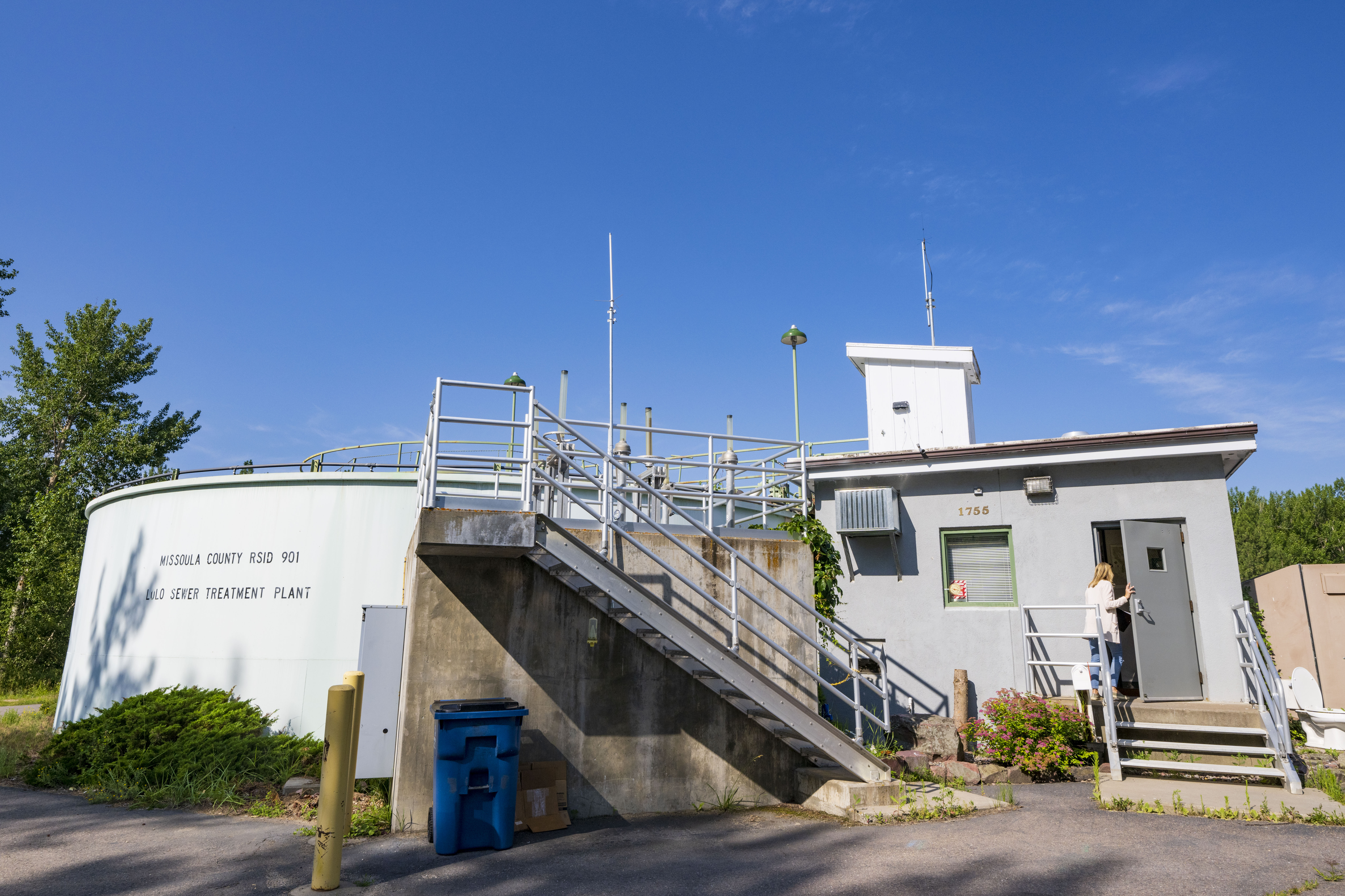 Lolo RSID building on a sunny day