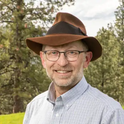 Portrait of Commissioner Dave Strohmaier 2023